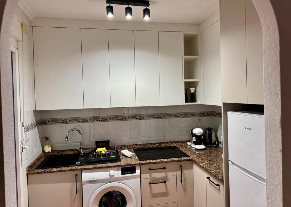 Apartamento Playa Del Cura Торевиеха Екстериор снимка